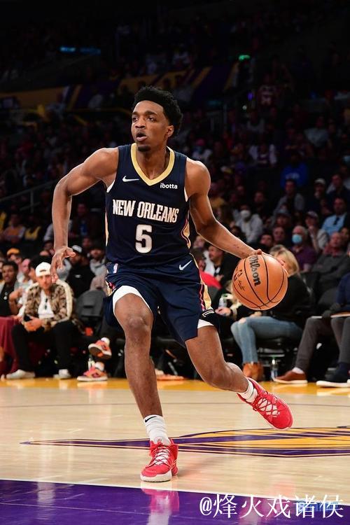 鹈鹕主场乌龙!球迷高呼赫伯特-琼斯已是湖人队员 鹈鹕主场乌龙!球迷高呼赫伯特-琼斯已是湖人队员